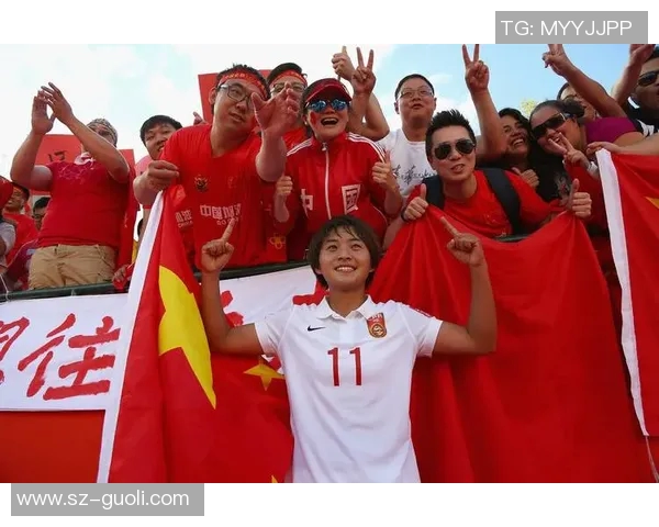 足球明星璀璨星光汇聚，见证足球魅力的独特标志与荣耀荣耀之路